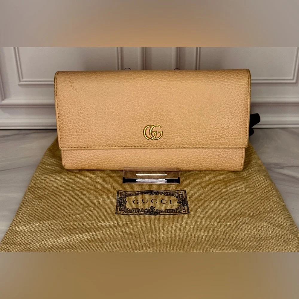 Gucci Light Pink Pebbled Leather Snap Closure Long Wallet | Full Inclusion - Picture 3 of 9